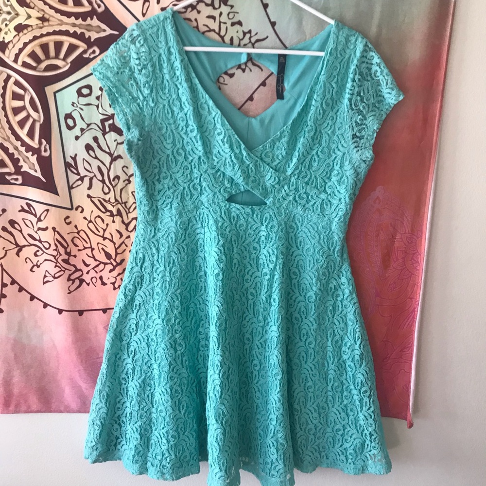 Jessica Simpson lace dress